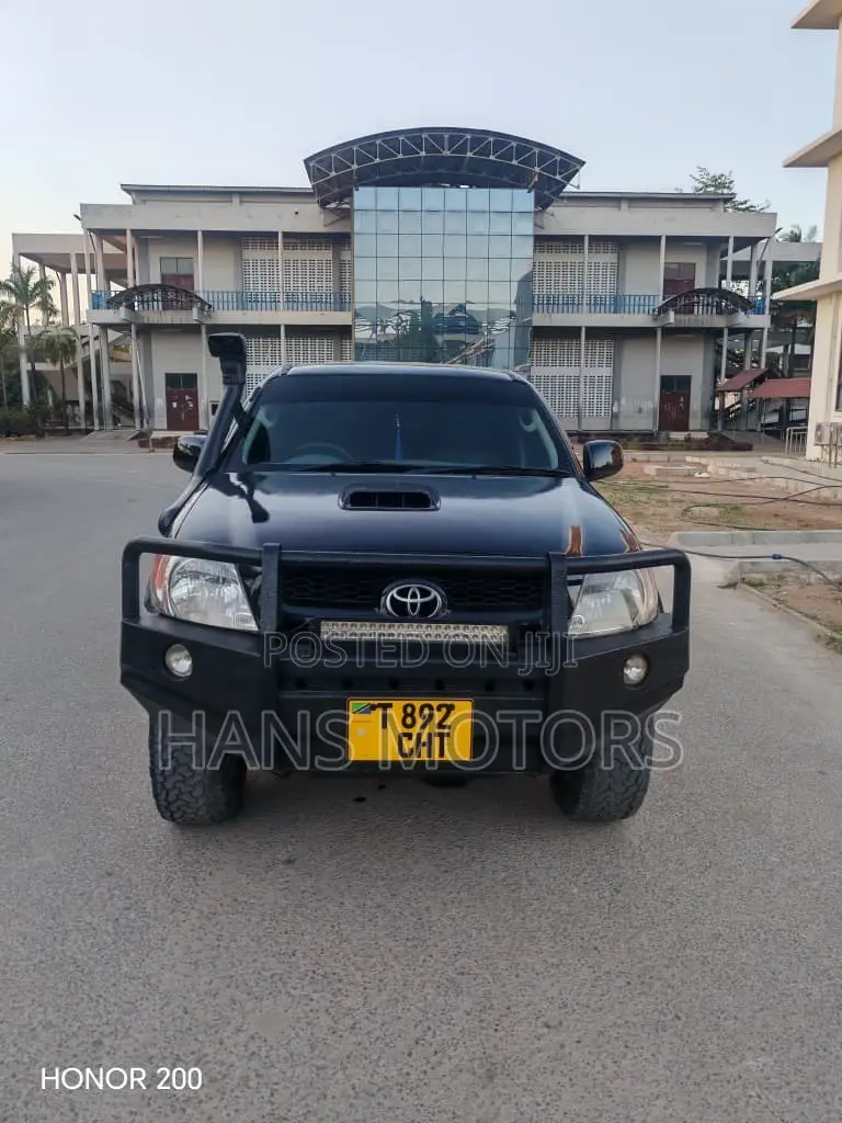 Toyota Hilux 2007 Black