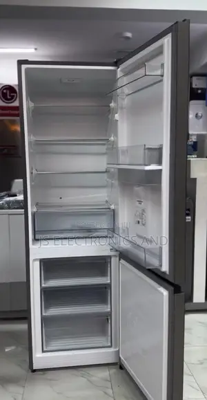 Hisense Fridge 269L Black Glass With Water Dispenser Bottom Freezer
