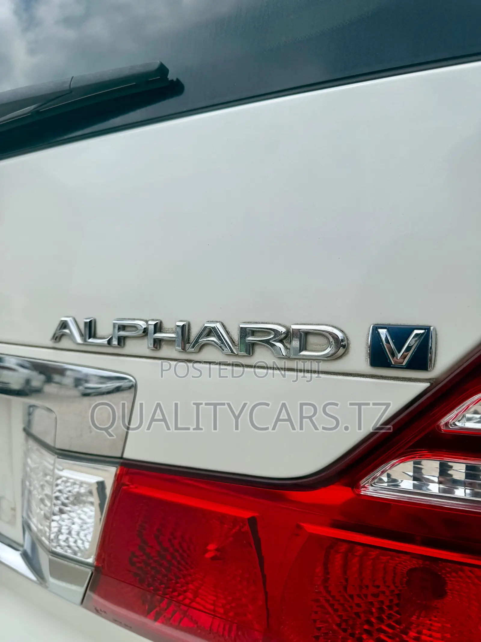 Toyota Alphard 2006 White