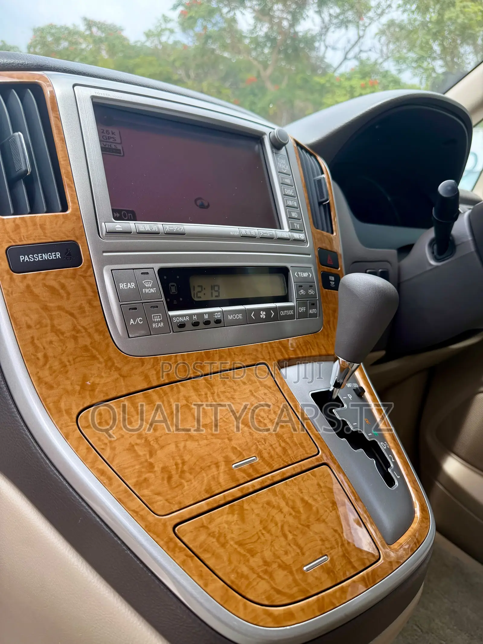 Toyota Alphard 2006 White