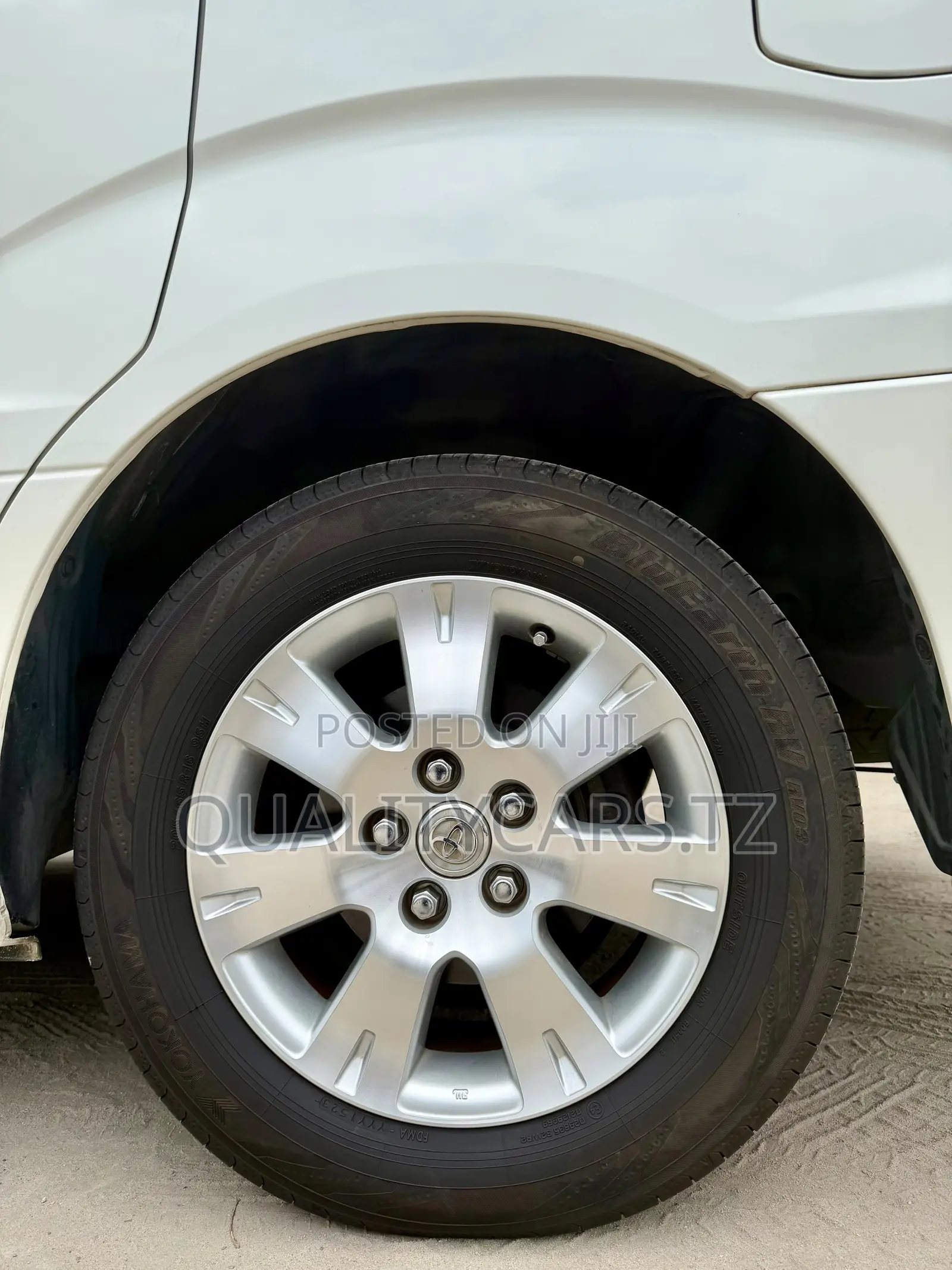 Toyota Alphard 2006 White