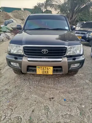 Toyota Land Cruiser HDJ 100 2001 Blue