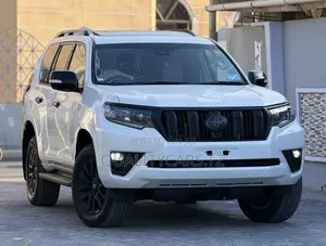 Toyota Land Cruiser Prado 2023 White