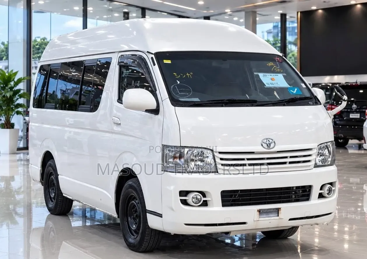 Toyota HiAce 2005 White