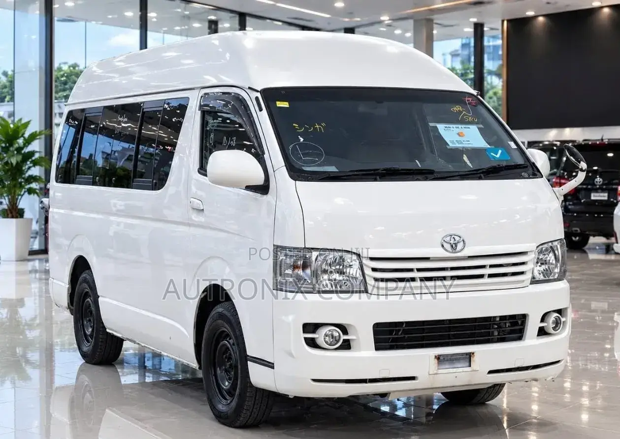 Toyota HiAce 2005 White