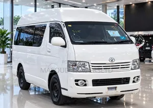 Toyota HiAce 2005 White