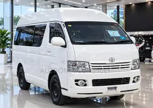 Toyota HiAce 2005 White