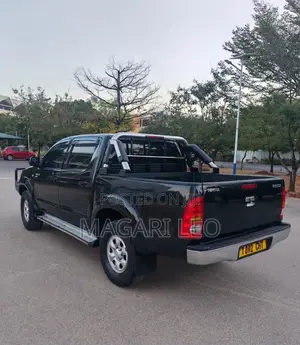 Toyota Hilux 2.5 D-4D 2008 Black