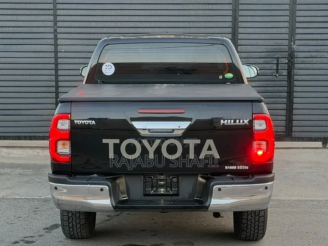 Toyota Hilux Revo Double Cab Deisel 2.8 AWD 2021 Black