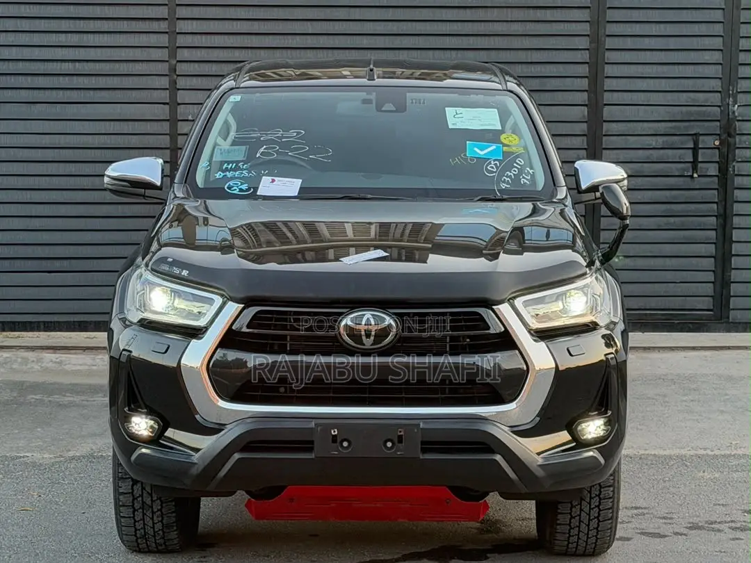Toyota Hilux Revo Double Cab Deisel 2.8 AWD 2021 Black