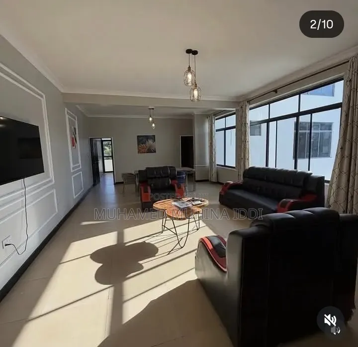 Furnished 2bdrm Apartment in Oyster Bay for rent