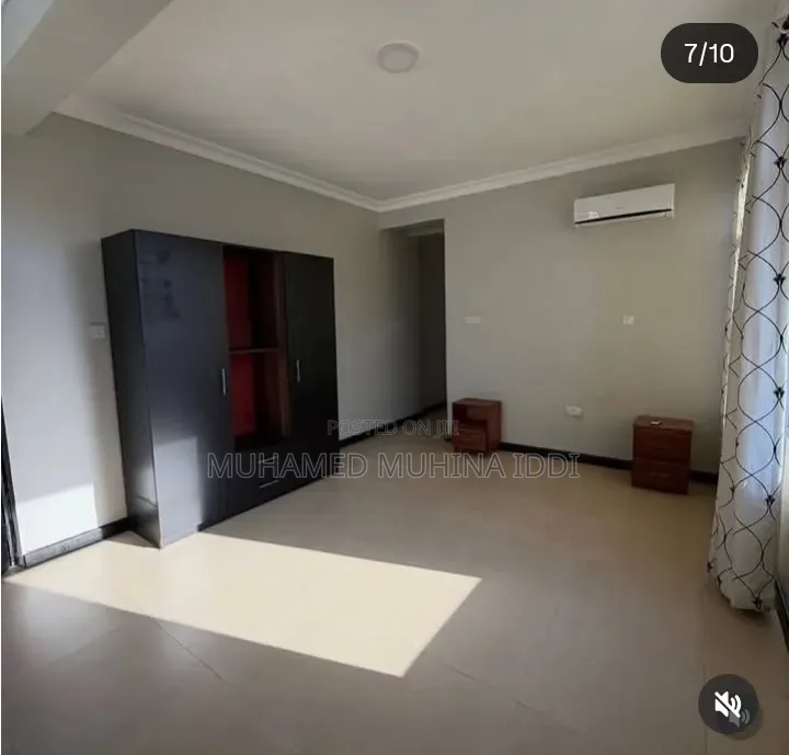 Furnished 2bdrm Apartment in Oyster Bay for rent