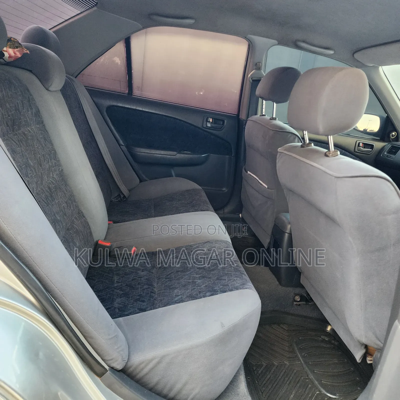 Toyota Carina 1999 Silver