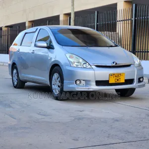 Toyota Wish 2005 Silver