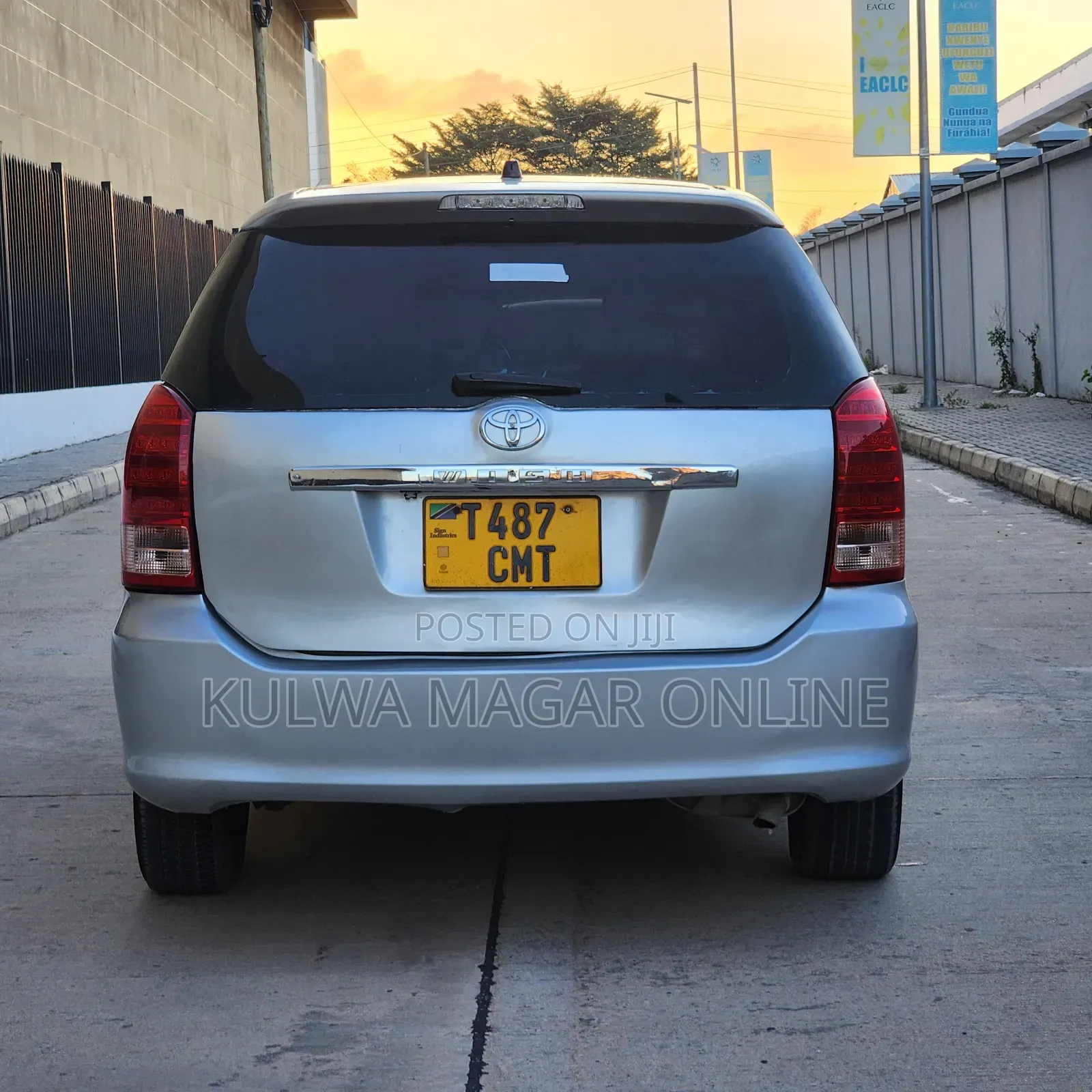 Toyota Wish 2005 Silver