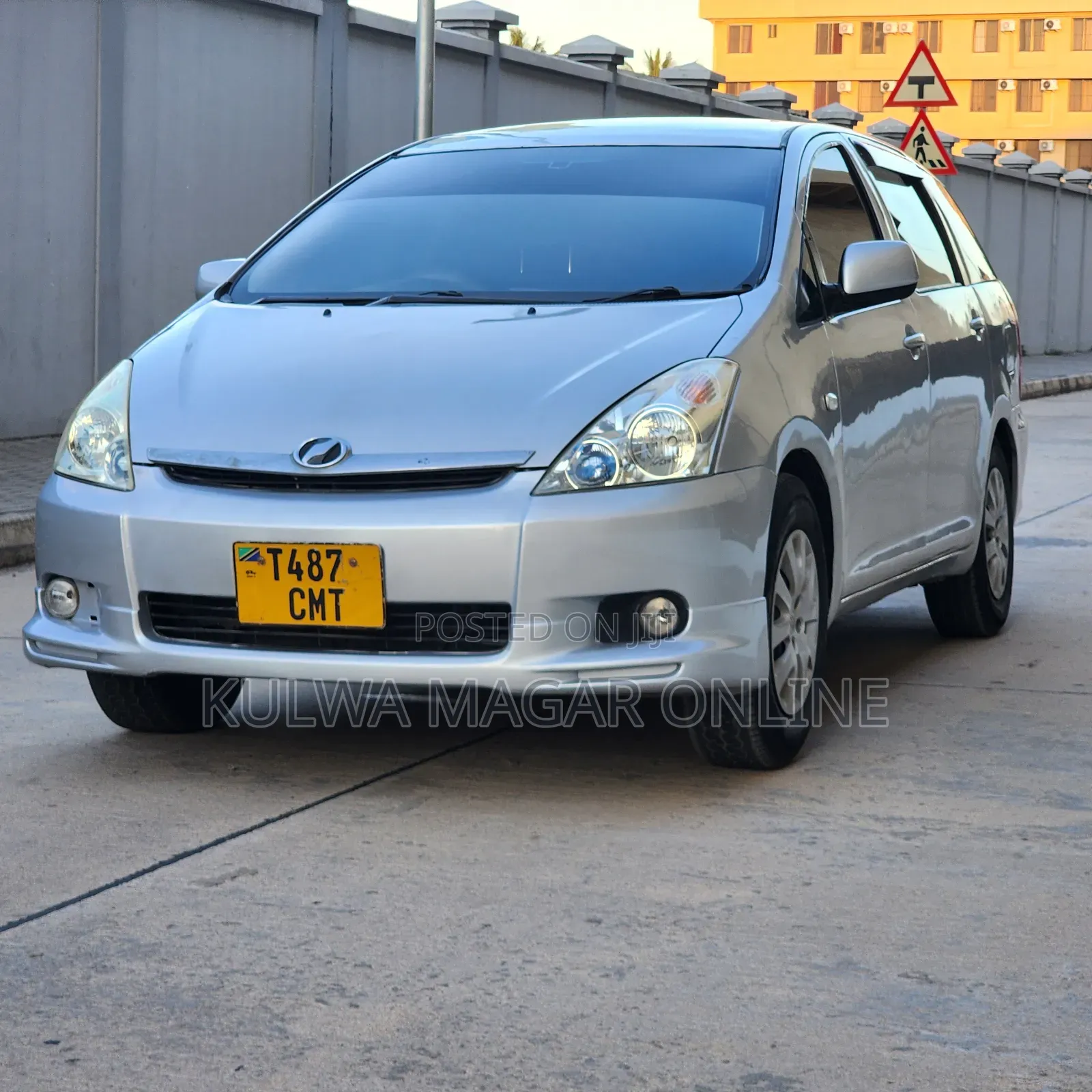 Toyota Wish 2005 Silver