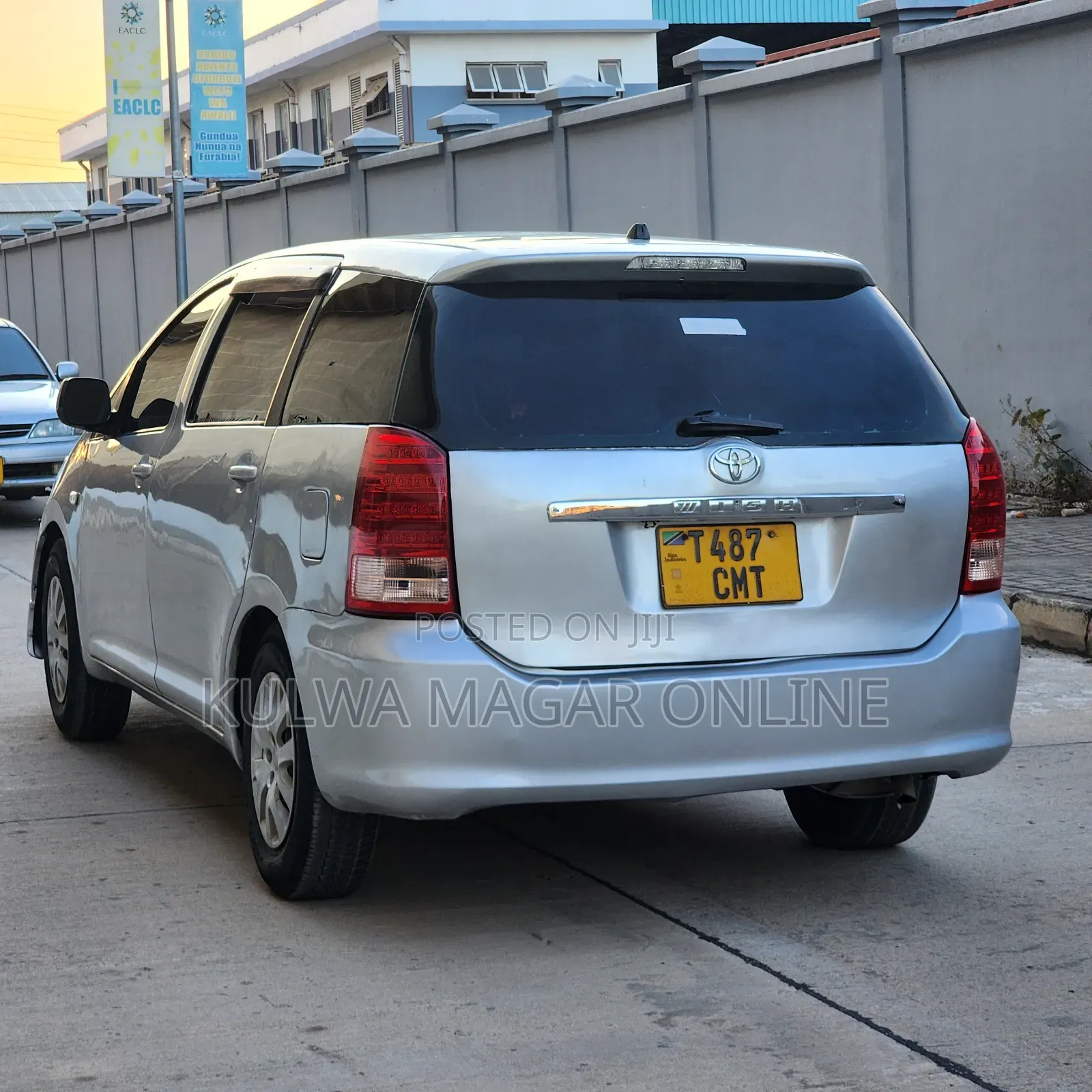 Toyota Wish 2005 Silver