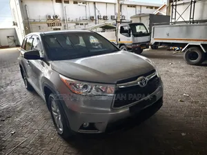 Toyota Kluger 2014 Silver