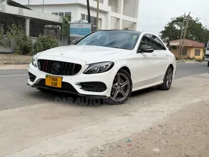 Mercedes-Benz C200 2015 White