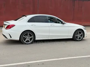 Mercedes-Benz C200 2015 White