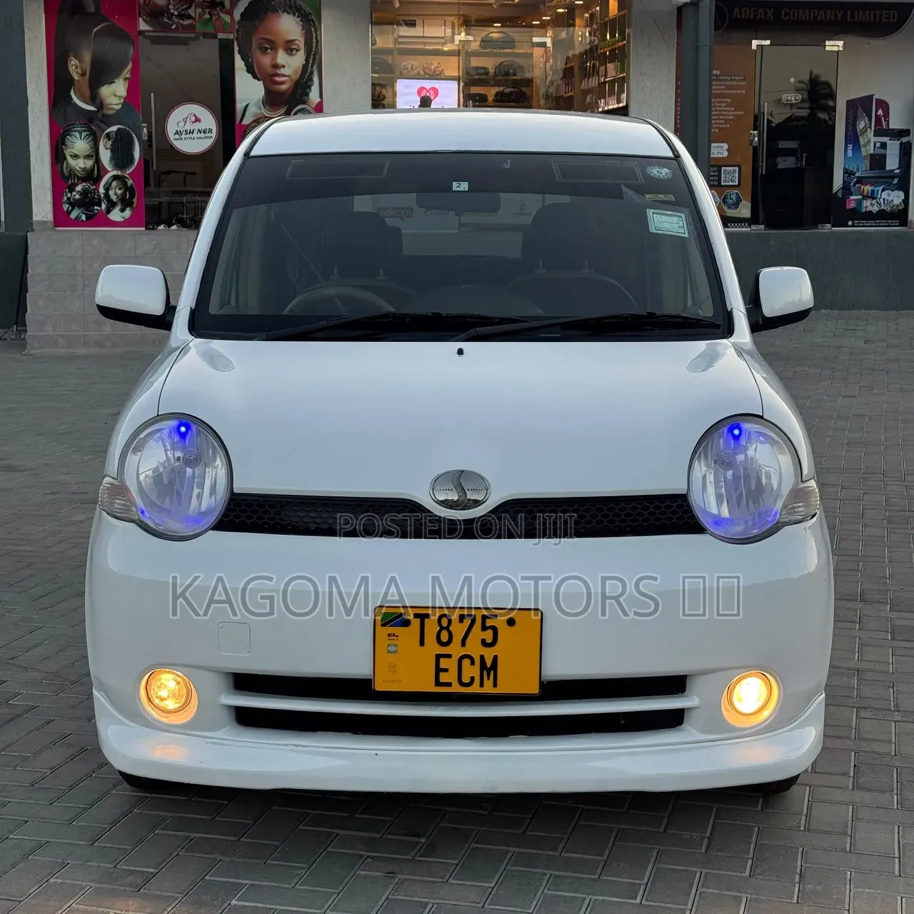 Toyota Sienta 2003 White
