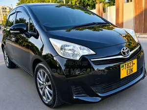 Toyota Ractis 2012 Black