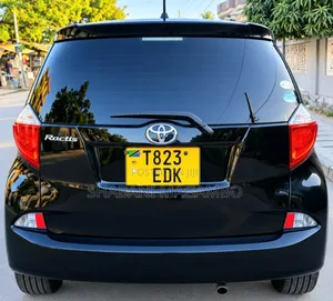 Toyota Ractis 2012 Black