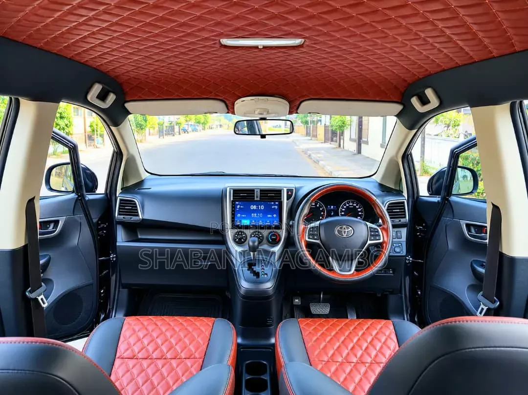 Toyota Ractis 2012 Black