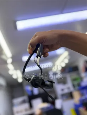 Shokz Openmeet Professional Officr Headset. Bluetooth. Up to 15h.dual