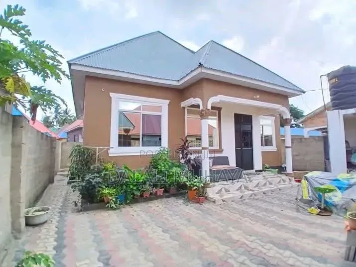 3bdrm House in Nyeburu Street, Chanika for sale