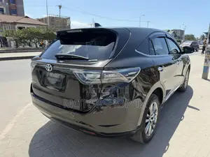 Toyota Harrier 2.0 2015 Brown