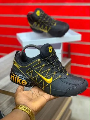 Black and Yellow Airmax Nike