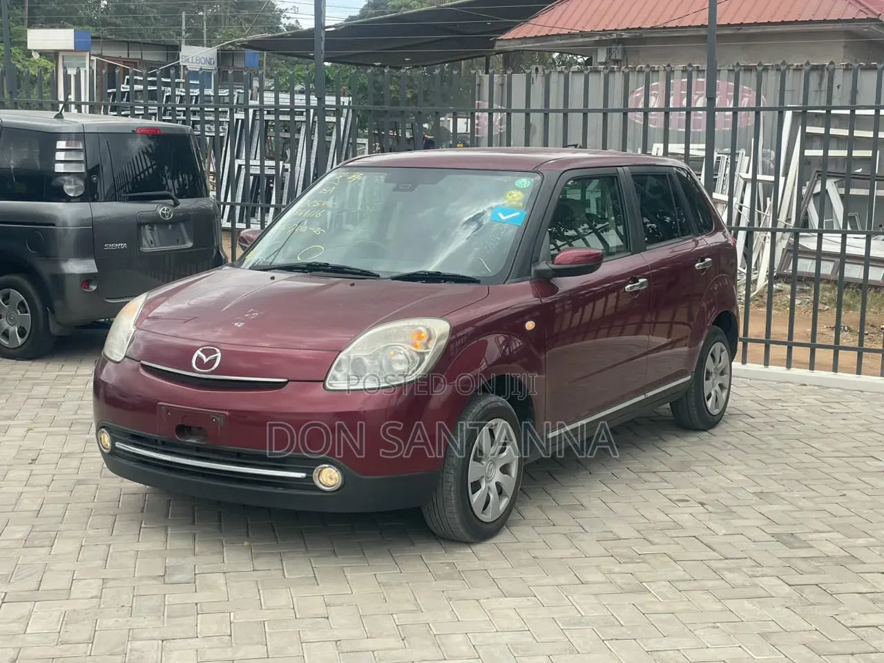 Mazda Verisa 2013 Burgundy
