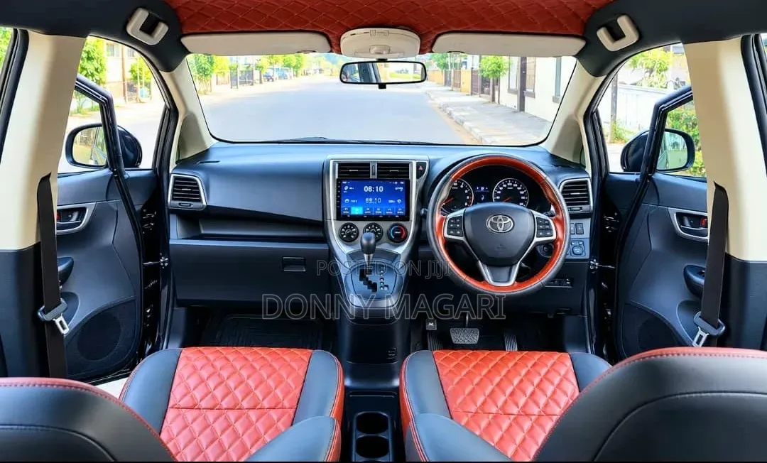 Toyota Ractis 2012 Black