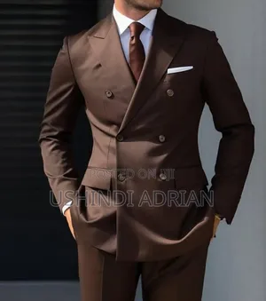 emperor's Choice Suitclass • Elegance • Confidence