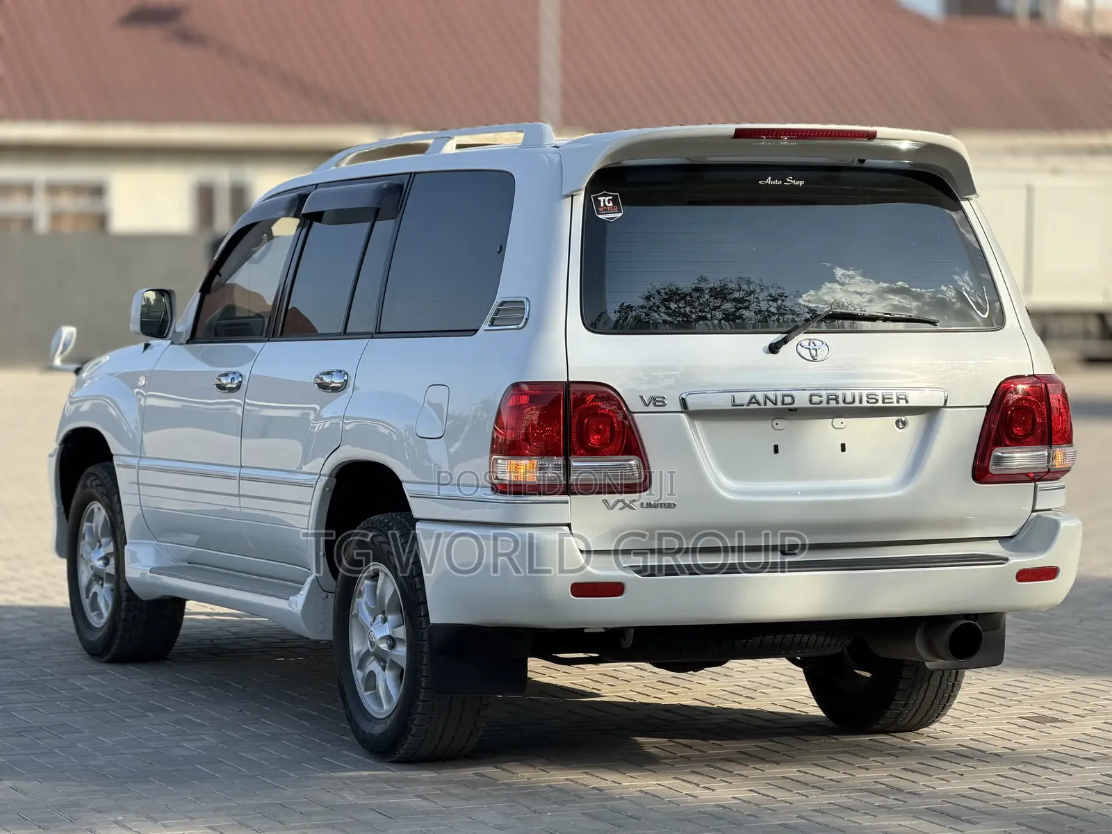 Toyota Land Cruiser 100 4.7 Executive 2007 White