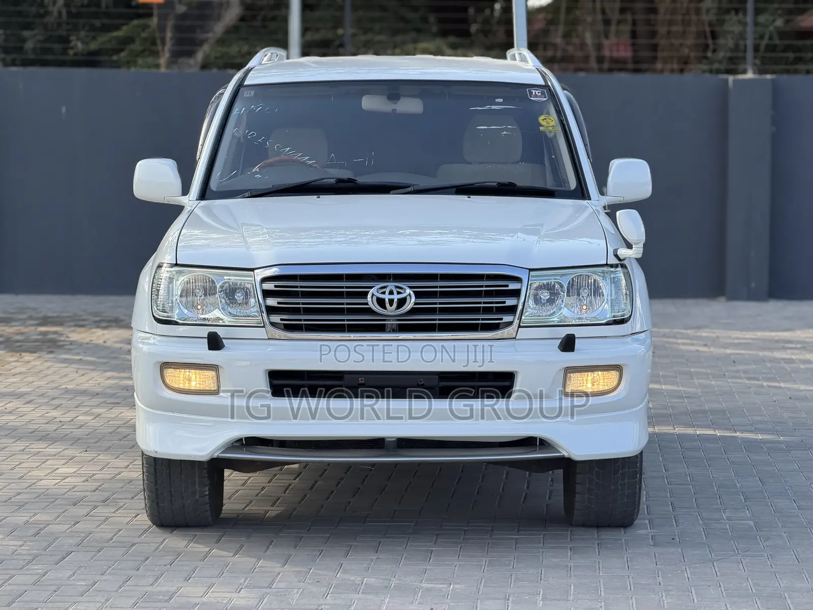 Toyota Land Cruiser 100 4.7 Executive 2007 White