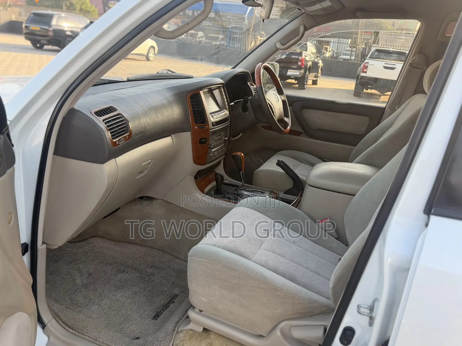 Toyota Land Cruiser 100 4.7 Executive 2007 White