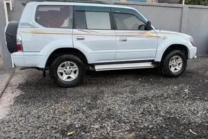 Toyota Land Cruiser Prado 2001 White