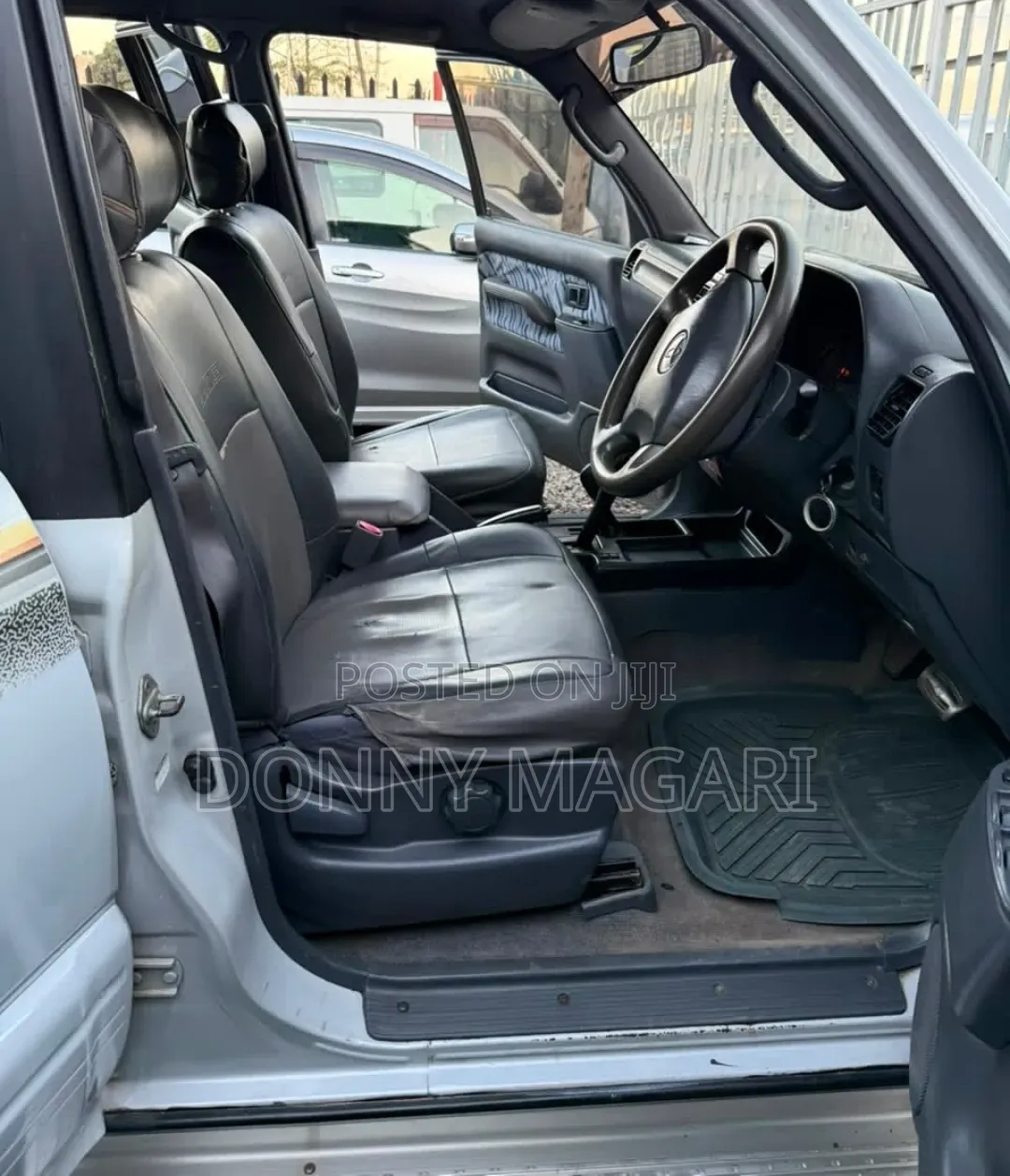 Toyota Land Cruiser Prado 2001 White