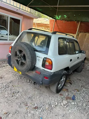 Toyota RAV4 Automatic 2003 Silver