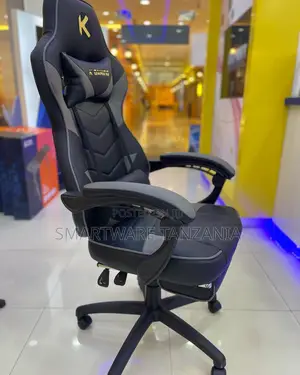 K Gaming Ergonomic Gaming Chair Adjustable Armrests and Lumbar Support