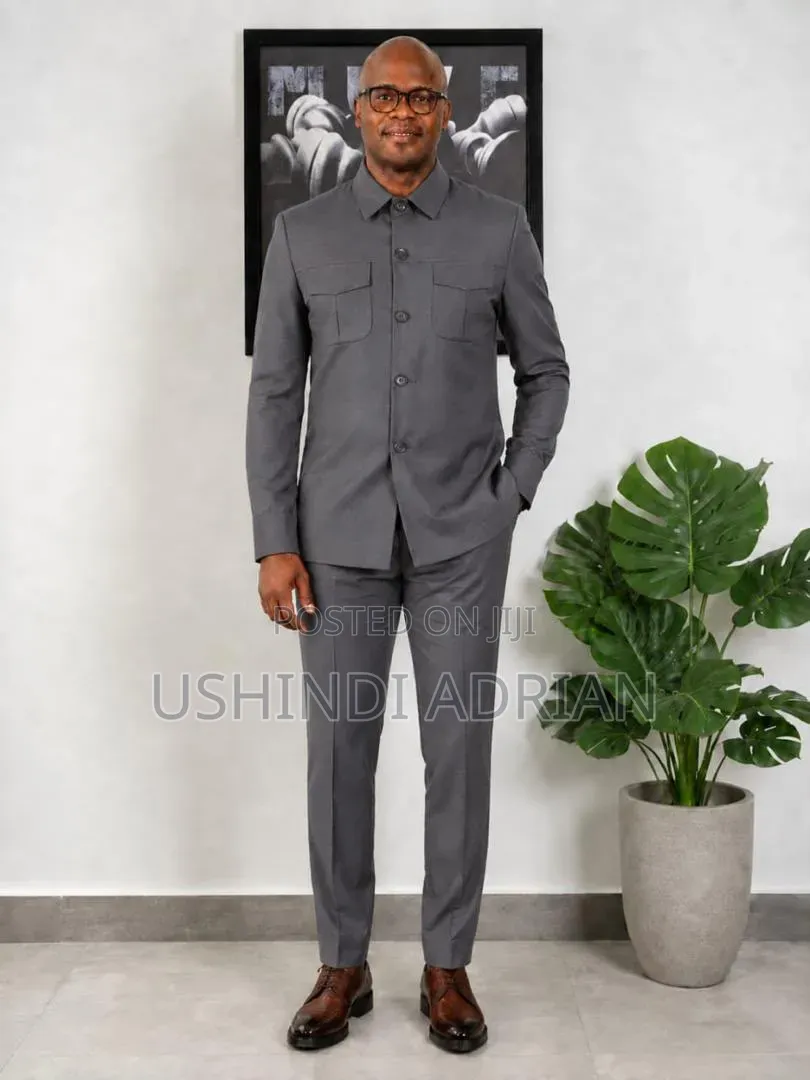 safari Royale Suitbrand: Bagozzasafari Suit