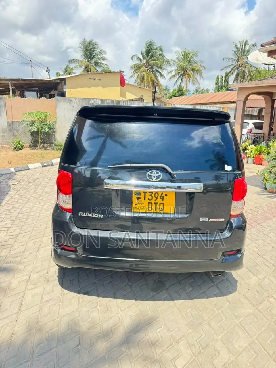 Toyota Corolla Rumion 2009 Black