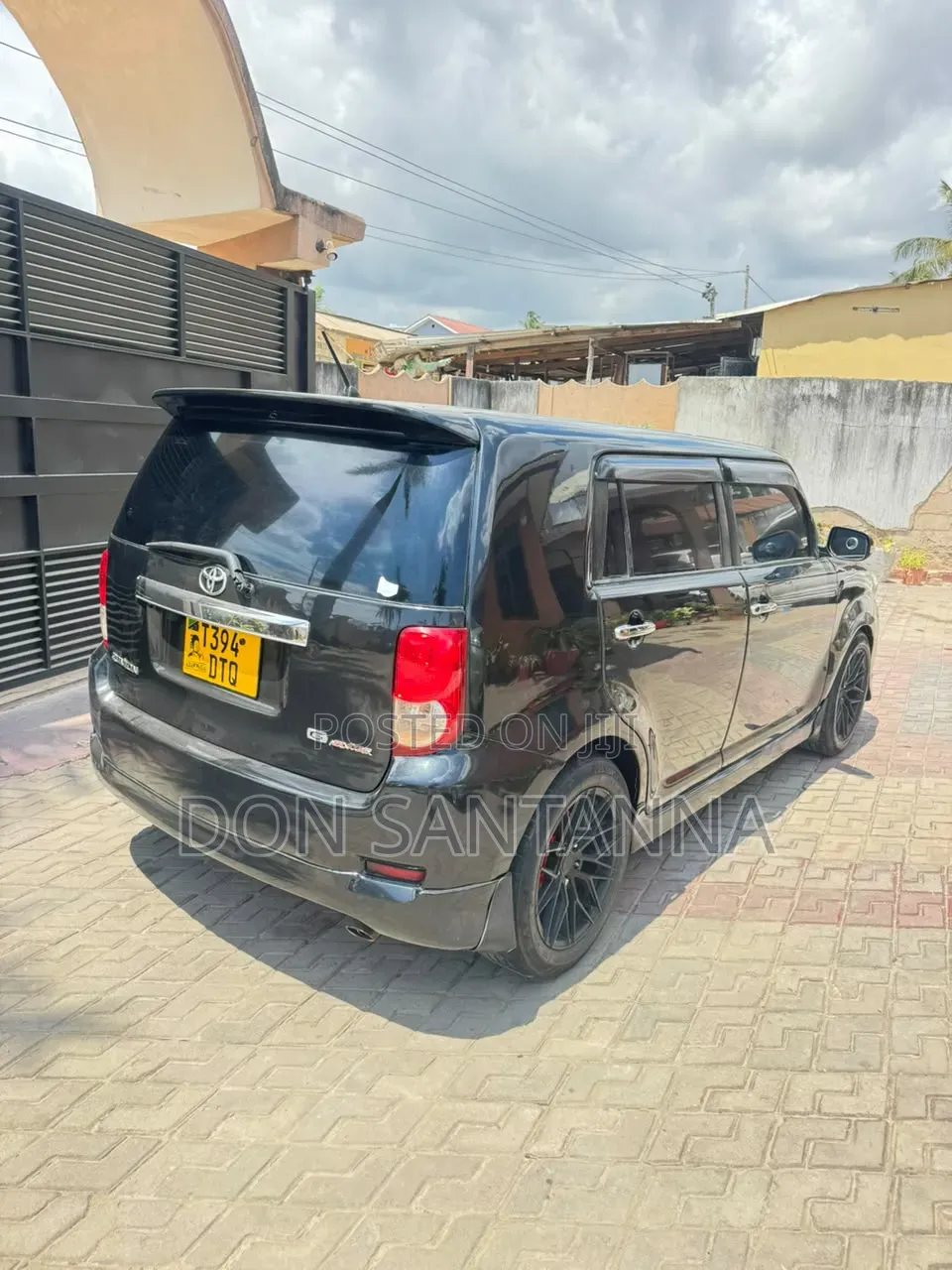 Toyota Corolla Rumion 2009 Black