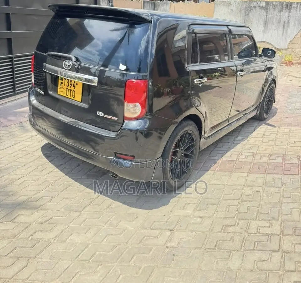 Toyota Rumion 1.5 FWD 2023 Black
