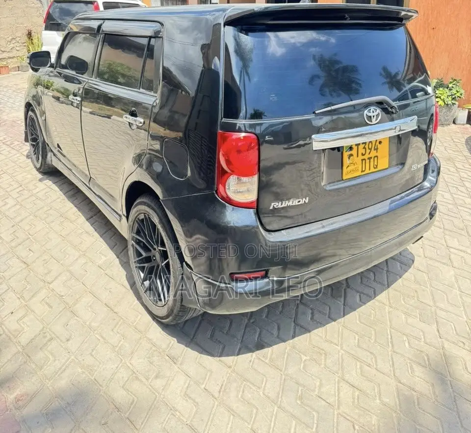 Toyota Rumion 1.5 FWD 2023 Black