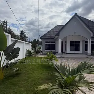 4bdrm Mansion in Goba for sale