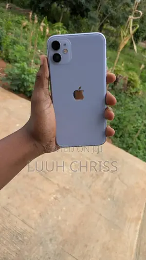 Apple iPhone 11 64 GB Purple