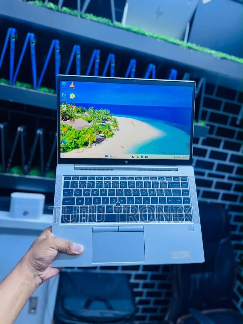 Laptop HP EliteBook 835 G7 8GB AMD Ryzen 5 SSD 256GB